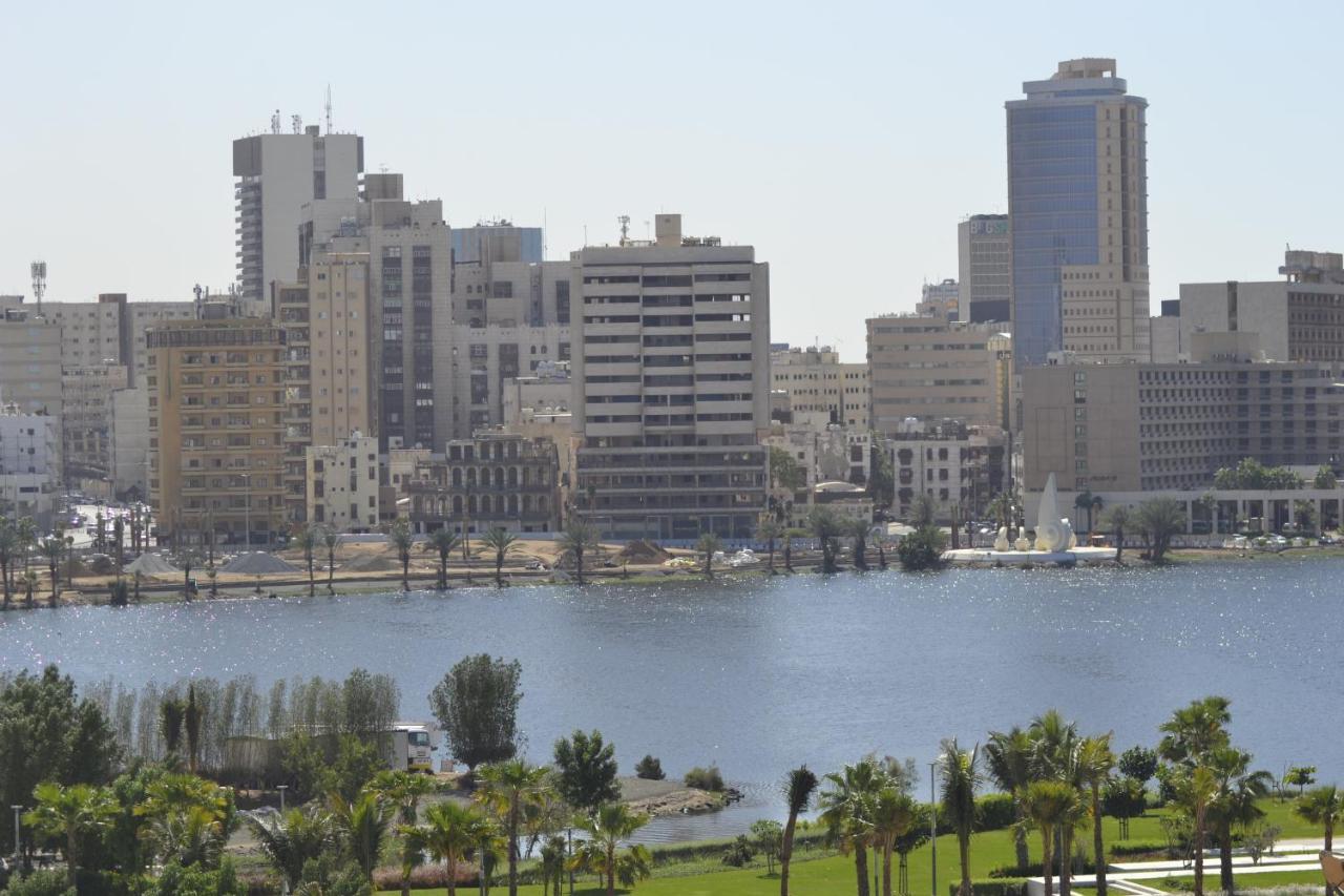 Jeddah Lake Hotel Exterior photo